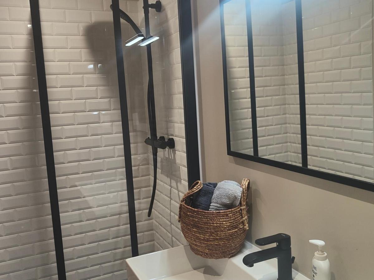 Appart Halo Et Duplex Les Filles Dinan Exterior photo